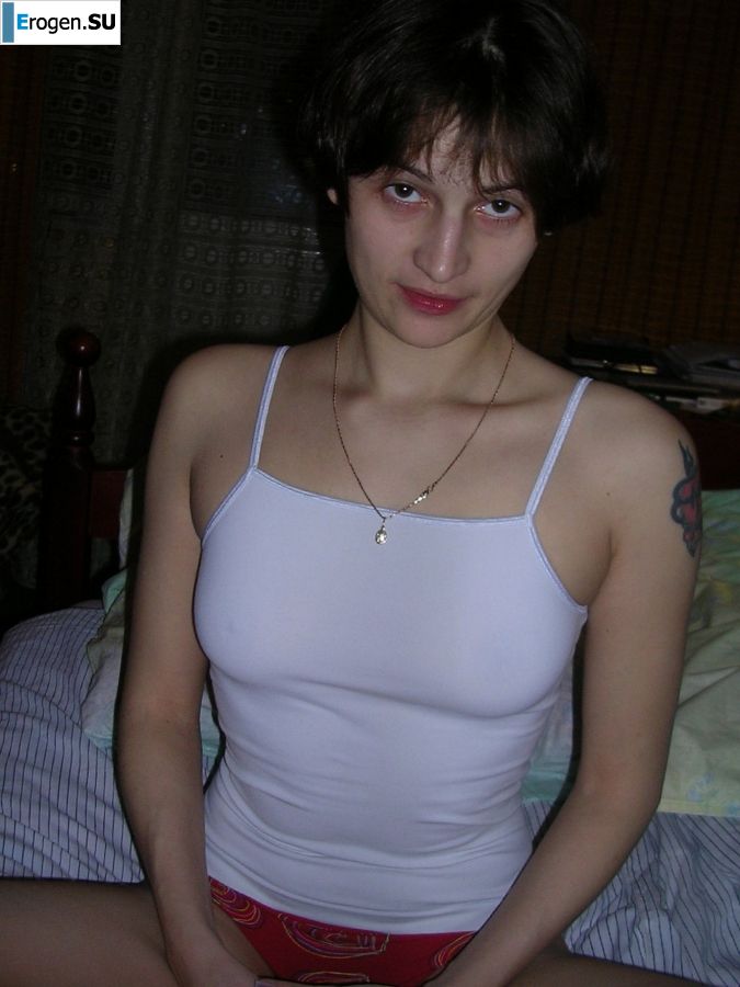 деревенская девушка показывает свои формы. Фото 29