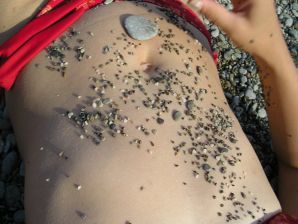 без купальника на каменистом берегу. Часть 2. Эскиз 21