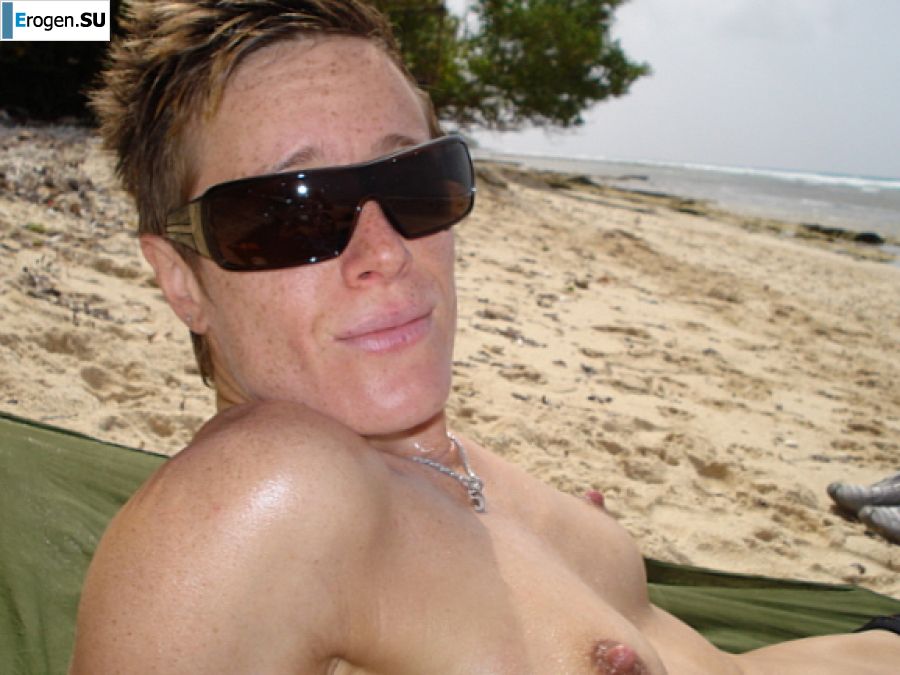 Lesbian on vacation with a friend. Part 5. Photo 32