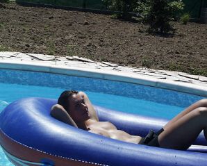 Lesbian on vacation with a friend. Part 5. Thumb 28