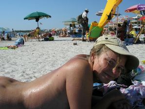 miss positivist on the beach. Thumb 9