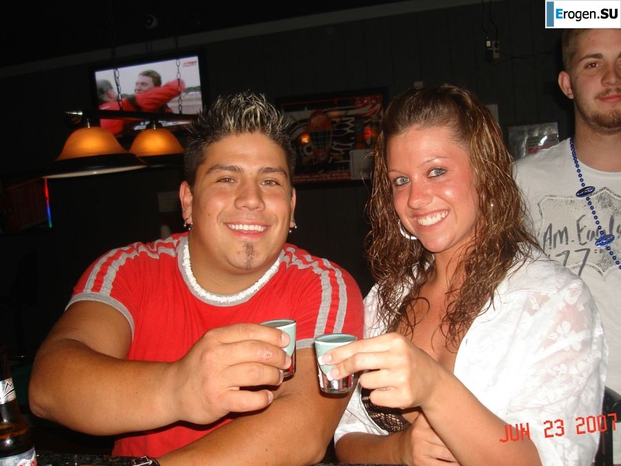 they met in a swing bar. Photo 20