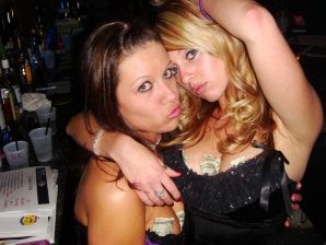 they met in a swing bar. Thumb 31