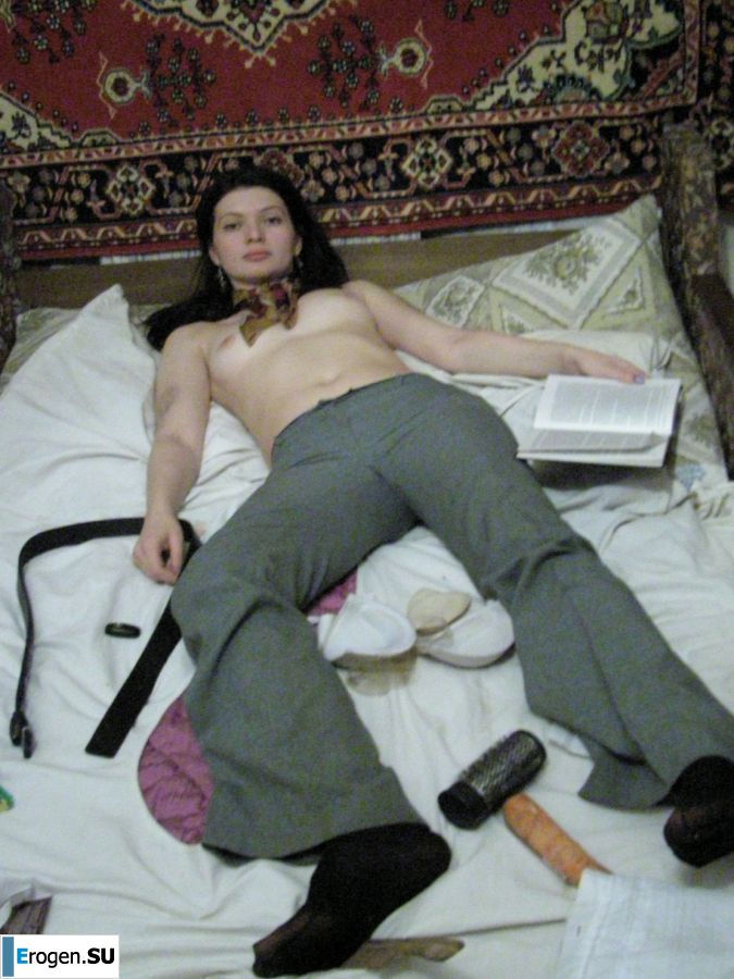 without a swimsuit on a rocky shore. Part 3. Photo 12