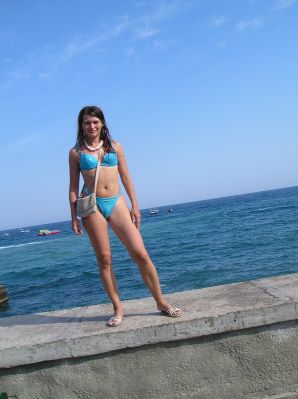 without a swimsuit on a rocky shore. Part 3. Thumb 10