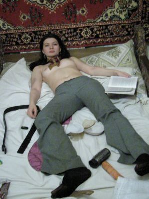 without a swimsuit on a rocky shore. Part 3. Thumb 12