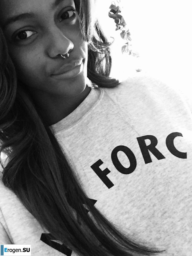 недотраханная лезби негритянка. Фото 8