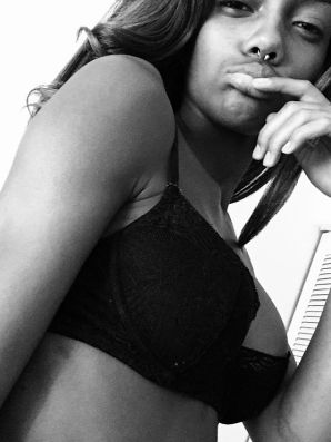 недотраханная лезби негритянка. Эскиз 11