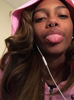 недотраханная лезби негритянка. Эскиз 18