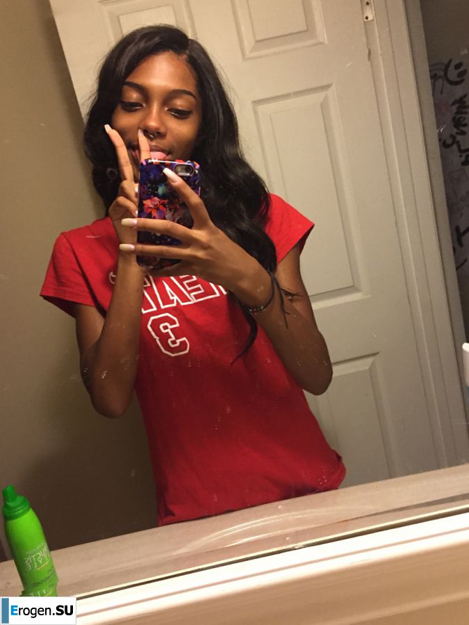 uncut black woman Lezby. Part 2. Photo 30