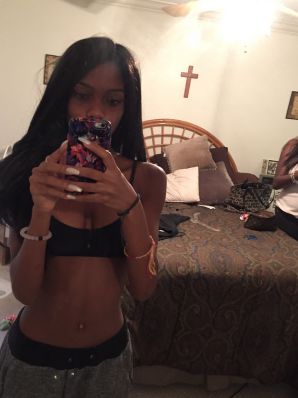 недотраханная лезби негритянка. Часть 4. Эскиз 24