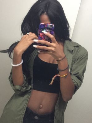 недотраханная лезби негритянка. Часть 4. Эскиз 25