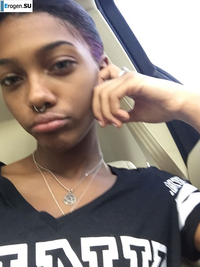 uncut black woman Lezzby. Part 5. Photo 20