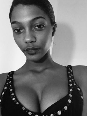 недотраханная лезби негритянка. Часть 5. Эскиз 12