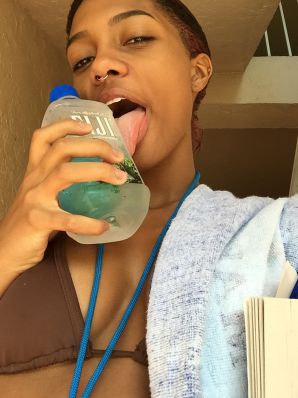 недотраханная лезби негритянка. Часть 5. Эскиз 31