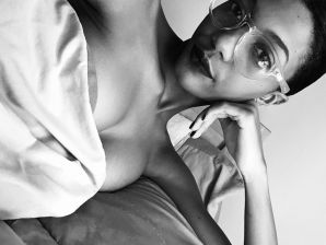 недотраханная лезби негритянка. Часть 5. Эскиз 7