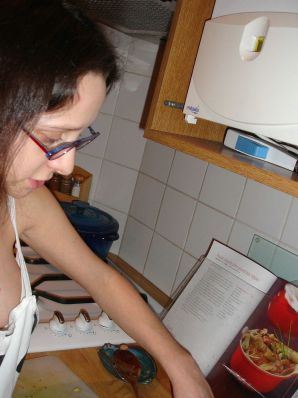 беременная и без одежды. Эскиз 15