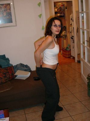 беременная и без одежды. Эскиз 36