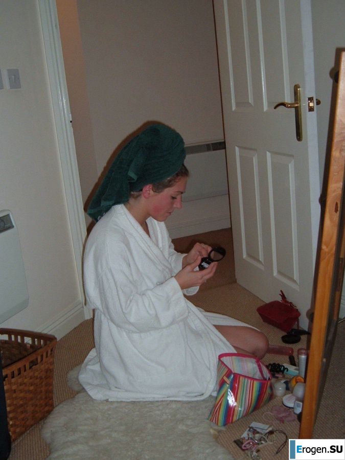 her breast makes me a boner. Part 2. Photo 15