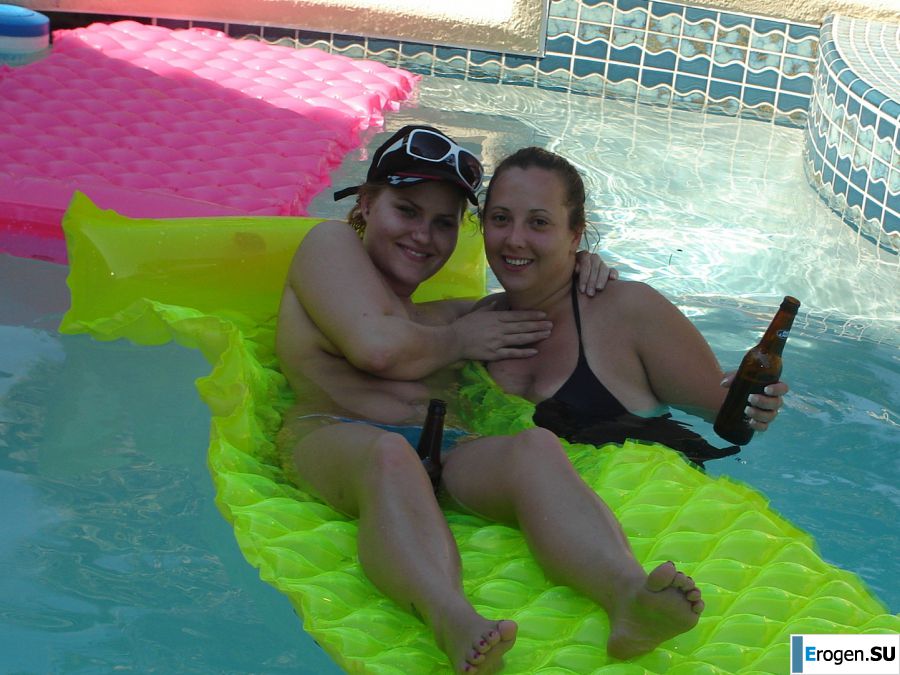 Стройные девушки зажигают на секс вечеринке у бассейна. Фото 34