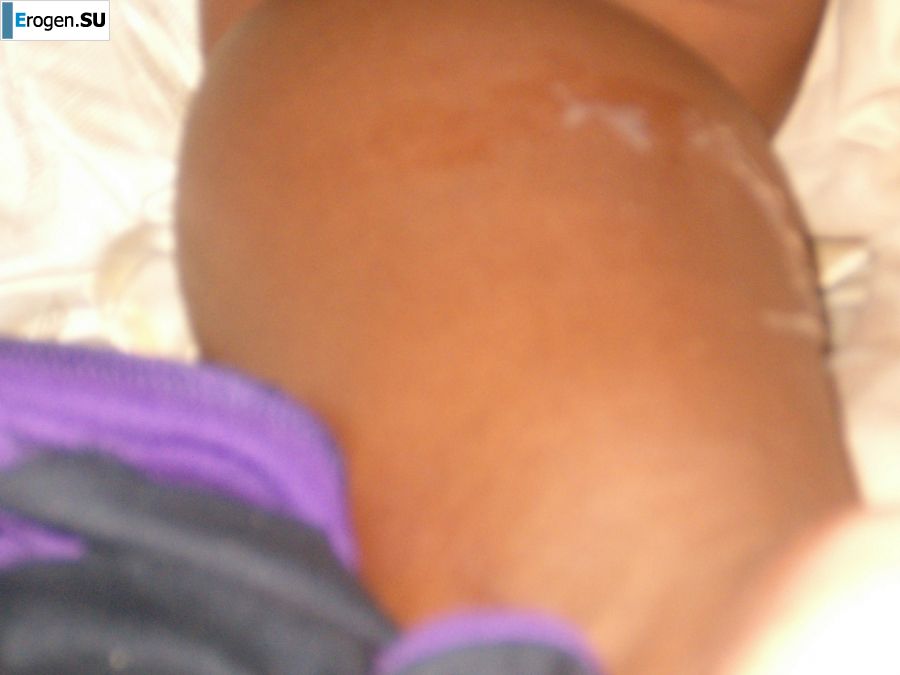 Аппетитная негритянка мастурбирует и демонстрирует мокрую киску. Фото 26