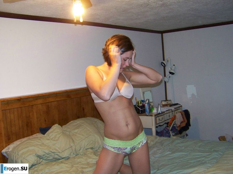 Beautiful slim brunette masturbates during sex. Photo 24