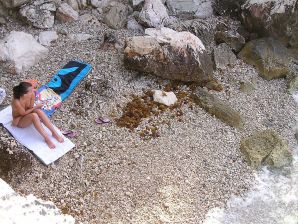 A sports student undressed on the beach and bathed naked. Thumb 23