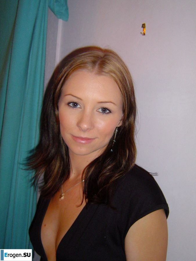 A young girl was completely exposed in a hotel room. Part 2. Photo 22