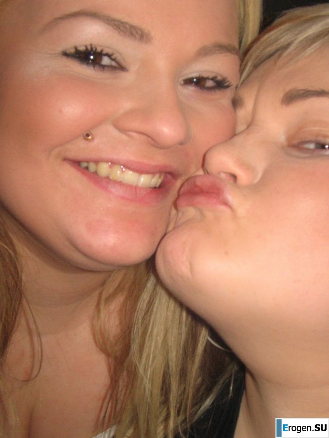 Appetizing mischievous blonde pleases her friend with a vibrator. Photo 35