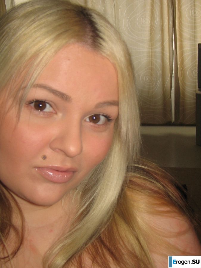 Appetizing mischievous blonde pleases her friend with a vibrator. Photo 45