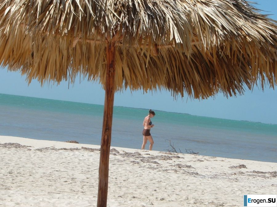 A woman spreads her legs on the bed and in the bathroom. Photo 3