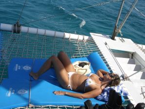 Tanned girls show elastic buttocks in panties. Thumb 22