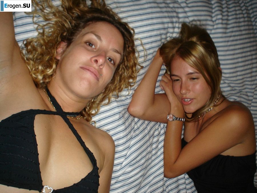 Две блондинки разделись и занялись страстным сексом. Фото 13