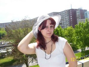 Country girl posing in white panties in front of a mirror. Thumb 9