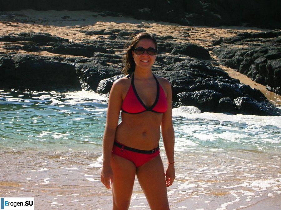 A guy licks his girlfriend's pussy on vacation. Photo 28