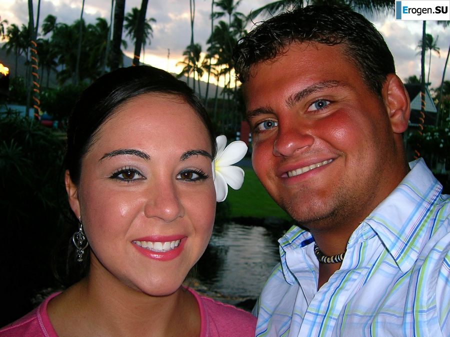 A guy licks his girlfriend's pussy on vacation. Photo 32