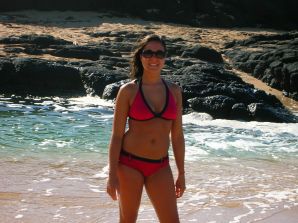 A guy licks his girlfriend's pussy on vacation. Thumb 19