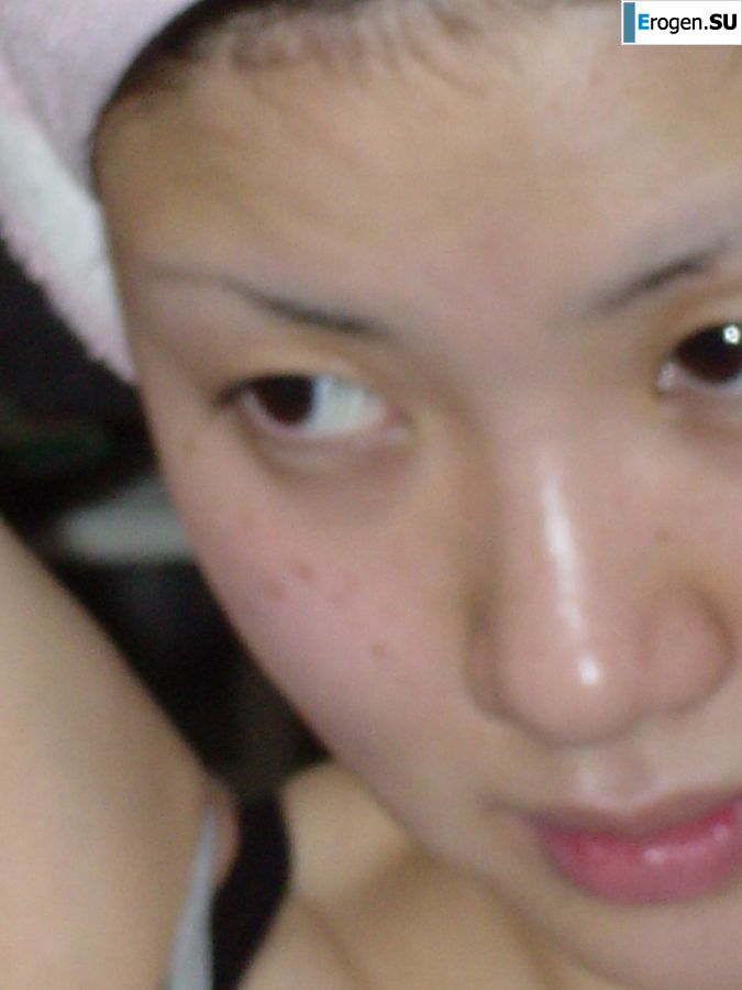 Asian took off her bra and panties and showed her fluffy and boobs. Photo 19