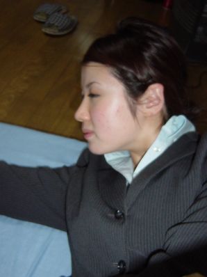 Asian took off her bra and panties and showed her fluffy and boobs. Thumb 8