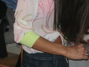 Восточная малышка развлекается со своим парнем голая. Эскиз 31