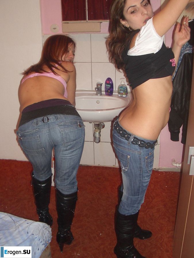 Mischievous minx touch each other's boobs. Photo 13