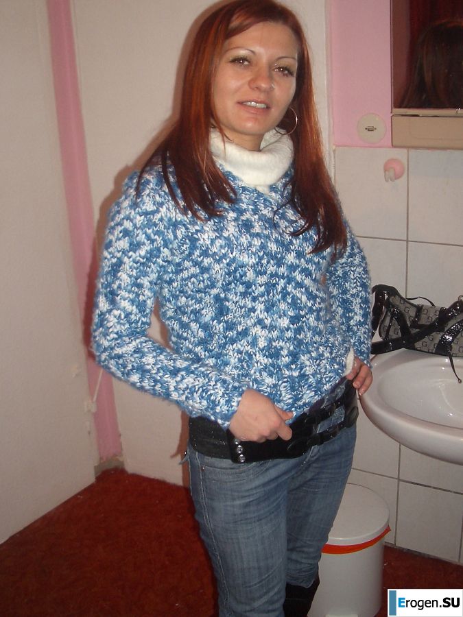 Mischievous minx touch each other's boobs. Photo 9