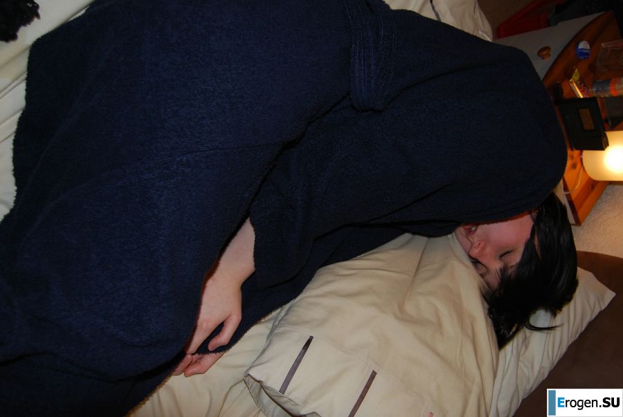 A fluffy chick in lace underwear pleases herself with her fingers. Photo 22