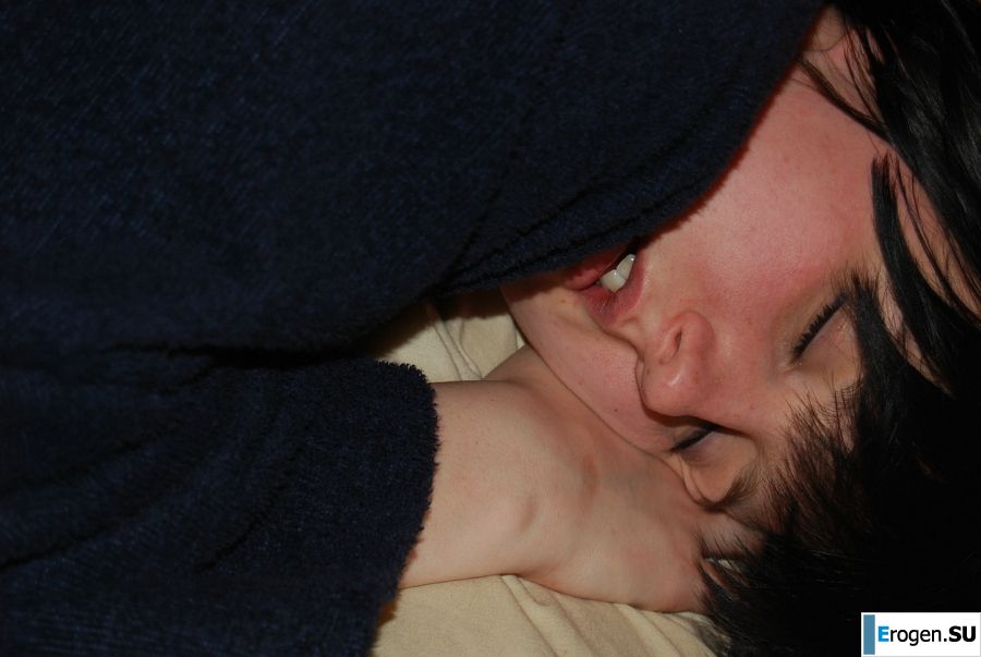 A fluffy chick in lace underwear pleases herself with her fingers. Photo 25