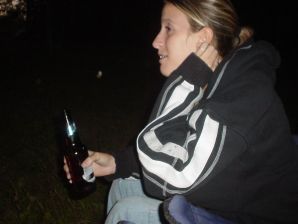 Молодую студентку с татуировками застали спящей после вечеринки. Эскиз 25