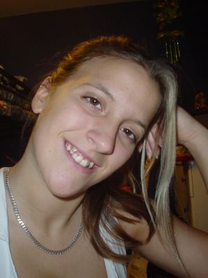 Молодую студентку с татуировками застали спящей после вечеринки. Эскиз 5