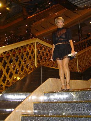 A mature woman showed her neat breasts on vacation. Thumb 15