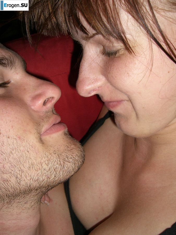 Аппетитная студентка сняла с себя все и показала бритую письку. Фото 14