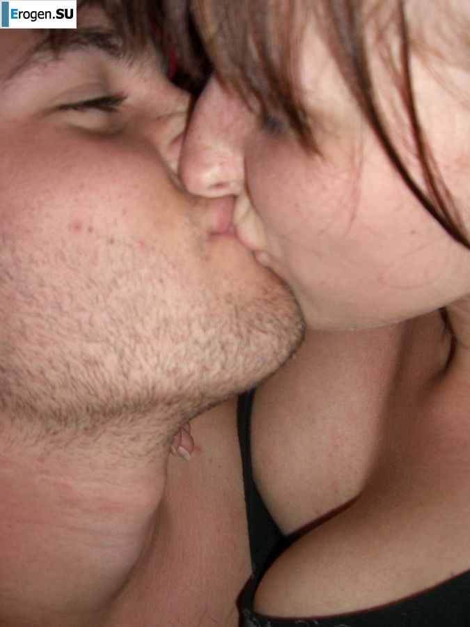 Аппетитная студентка сняла с себя все и показала бритую письку. Фото 15