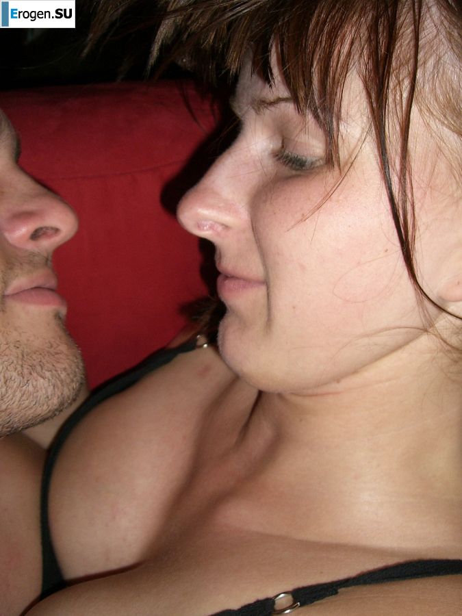 Аппетитная студентка сняла с себя все и показала бритую письку. Фото 17